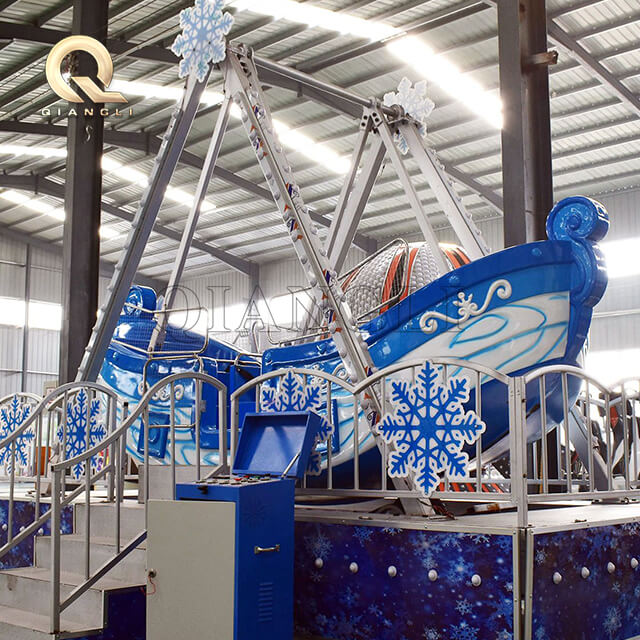 Mini snow pirate ship